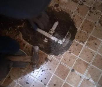 定海卫生间漏水维修公司为您分享下卫生间渗水如何处理及注意事项